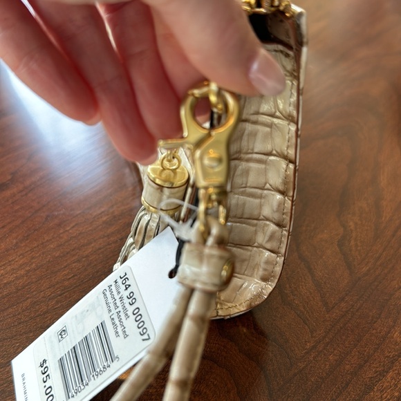 Brahmin Millie wristlet, NWT - Picture 3 of 7